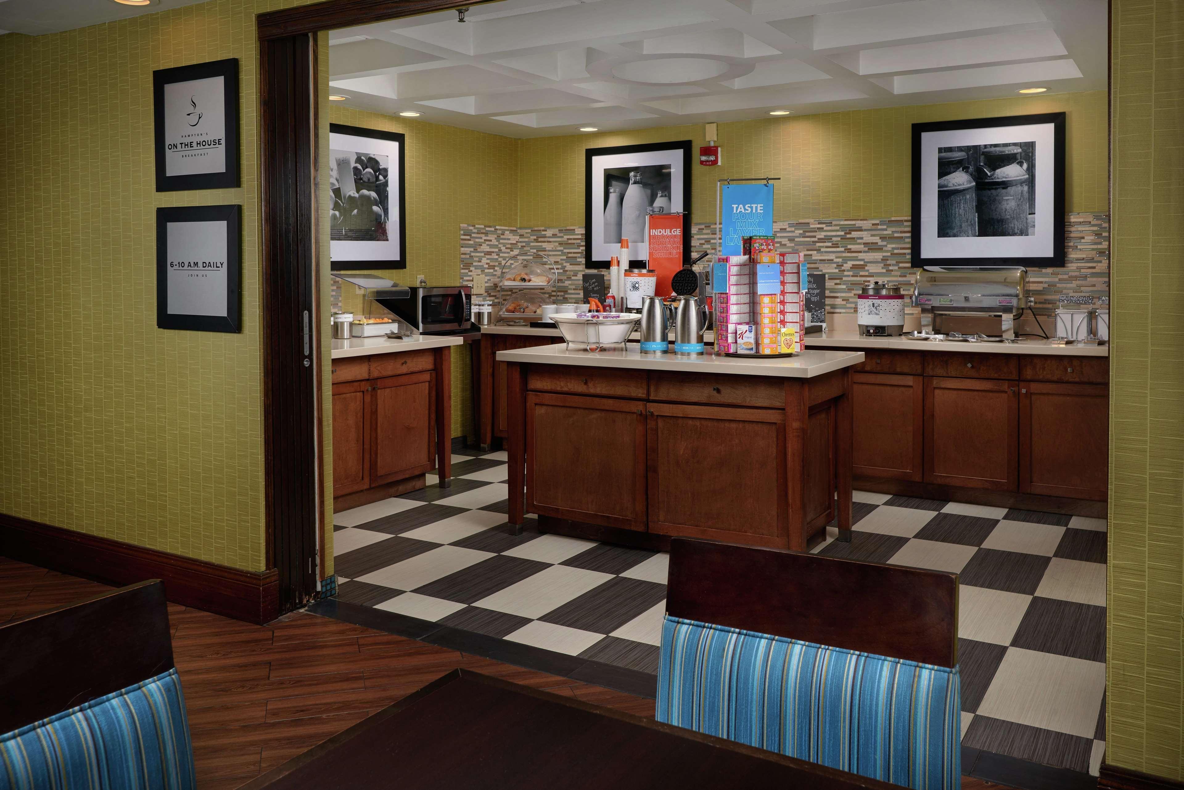 Hampton Inn Franklin Exteriör bild